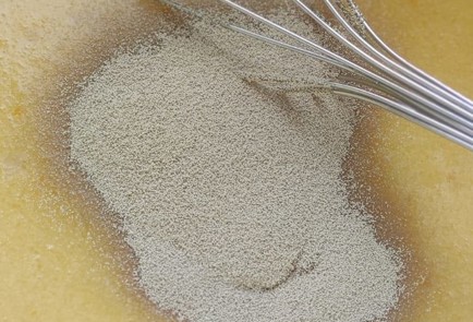 Фото шага рецепта Пасхальный кулич с творогом 173493 шаг 5