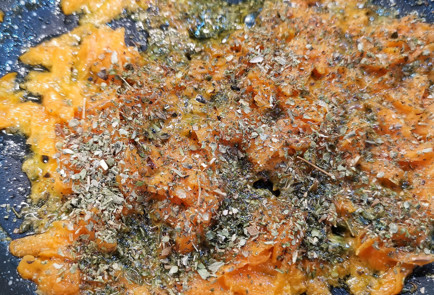 Фото шага рецепта Паштет из говяжьей печени с майораном 151942 шаг 4  