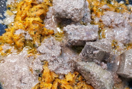 Фото шага рецепта Паштет из говяжьей печени с майораном 151942 шаг 5  