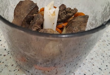 Фото шага рецепта Паштет из говяжьей печени с яблоками 190095 шаг 10  