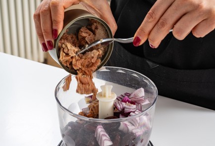 Фото шага рецепта Паштет из консервированной фасоли и тунца 176116 шаг 5  