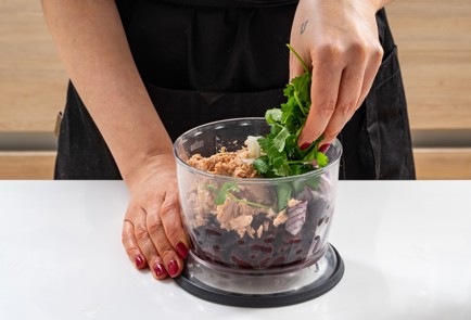 Фото шага рецепта Паштет из консервированной фасоли и тунца 176116 шаг 6  