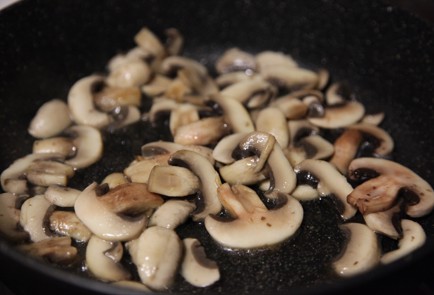 Фото шага рецепта Паштет из красной фасоли с грибами 173937 шаг 7  