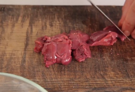 Фото шага рецепта Паштет из куриной печени с портвейном 22099 шаг 1  