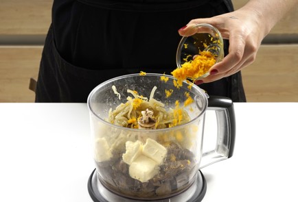 Фото шага рецепта Паштет из куриной печени с апельсином и бренди 152792 шаг 10  