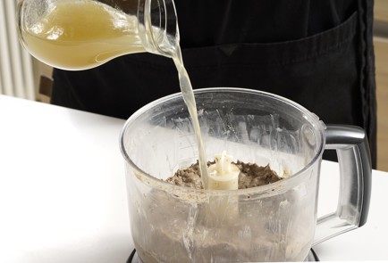 Фото шага рецепта Паштет из куриной печени с клюквенным желе 152791 шаг 10  