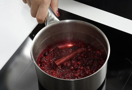 Фото шага рецепта Паштет из куриной печени с клюквенным желе 152791 шаг 2  