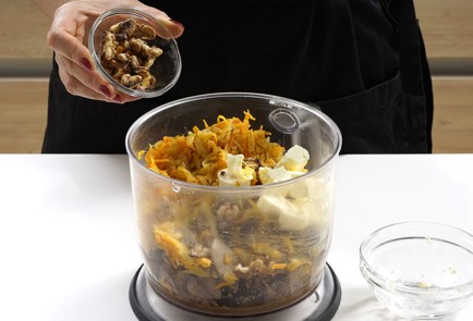 Фото шага рецепта Паштет из куриной печени с морковью и орехами 152789 шаг 11  