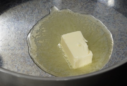 Фото шага рецепта Паштет из куриной печени с морковью и орехами 152789 шаг 3  