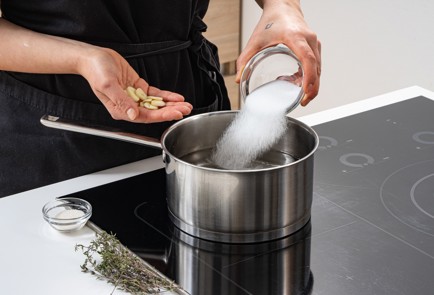 Фото шага рецепта Паштет из куриной печени 175755 шаг 2  