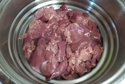 Фото шага рецепта Паштет из куриной печени 188693 шаг 1  