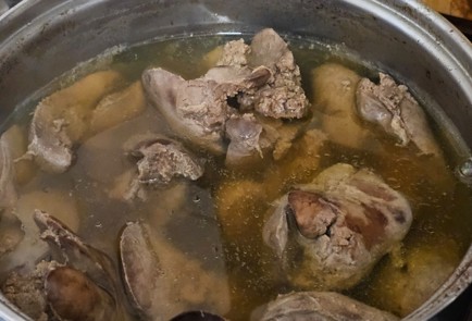 Фото шага рецепта Паштет с коньяком и брусничным соусом 174617 шаг 4  