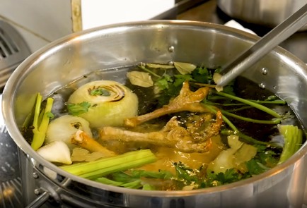 Фото шага рецепта Пассателли в курином бульоне 151431 шаг 19  