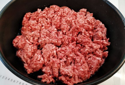 Фото шага рецепта Паста болоньезе со свежим базиликом 140454 шаг 2  