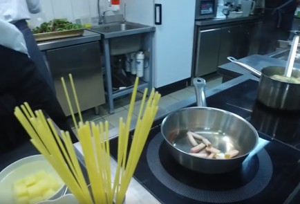 Фото шага рецепта Паста э патате 81272 шаг 1  