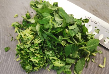 Фото шага рецепта Паста с базиликом и сыром чеддер 176011 шаг 1  