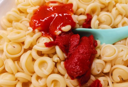 Фото шага рецепта Паста с базиликом и сыром чеддер 176011 шаг 6  