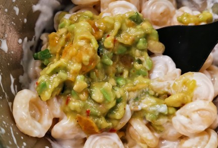 Фото шага рецепта Паста с гуакамоле 153094 шаг 9  