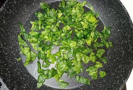 Фото шага рецепта Паста с лососем и вялеными томатами 188852 шаг 2  