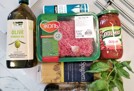 Фото шага рецепта Паста с польпетте в томатном соусе 151772 шаг 1  