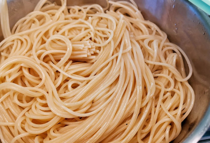 Фото шага рецепта Паста с польпетте в томатном соусе 151772 шаг 14  