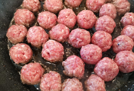 Фото шага рецепта Паста с польпетте в томатном соусе 151772 шаг 7  