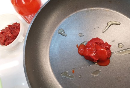 Фото шага рецепта Паста с рикоттой и томатами 186559 шаг 4