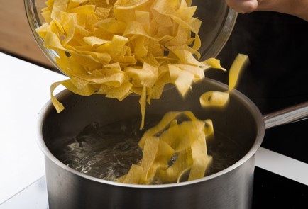 Фото шага рецепта Паста с шалфеем 152632 шаг 3  