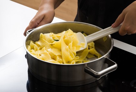 Фото шага рецепта Паста с шалфеем 152632 шаг 8  