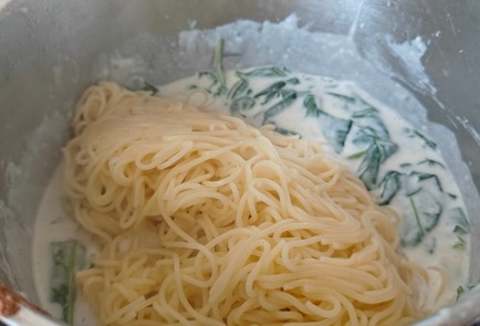 Фото шага рецепта Паста со шпинатом 191540 шаг 11