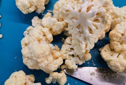 Фото шага рецепта Пастуший кетопирог со шпинатом 152911 шаг 2  