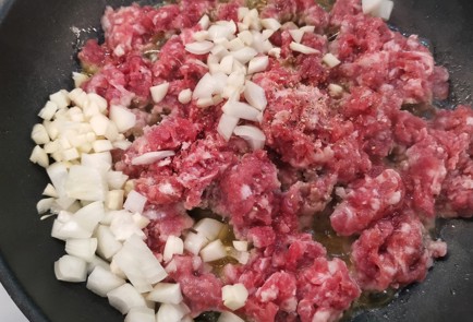 Фото шага рецепта Пастуший кетопирог со шпинатом 152911 шаг 5  