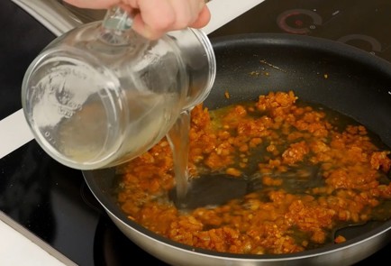 Фото шага рецепта Картофель поиспански пататасбравас 124982 шаг 6