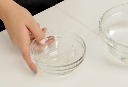 Фото шага рецепта Павлова с ягодами и сливочным кремом 114365 шаг 3  