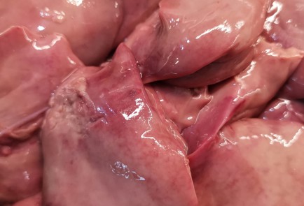 Фото шага рецепта Печень цыплят с сыром 174418 шаг 2