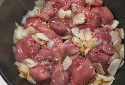 Фото шага рецепта Печень цыплят с сыром 174418 шаг 5