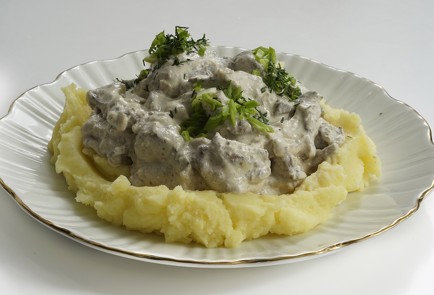 Фото шага рецепта Печень построгановски 153130 шаг 10  