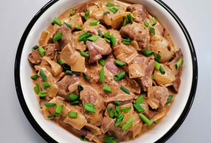 Фото шага рецепта Печень с луком в сметане 191162 шаг 10  