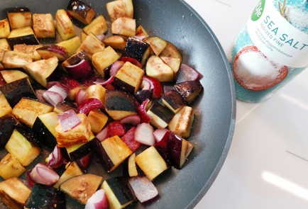 Фото шага рецепта Печень с овощами 189934 шаг 3  