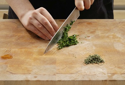 Фото шага рецепта Капуста в духовке с беконом и пармезаном 152899 шаг 4  