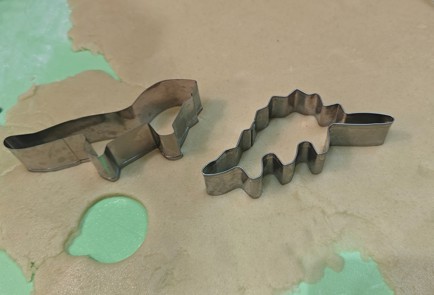 Фото шага рецепта Печенье домашнее с шоколадом для детей 190458 шаг 10  