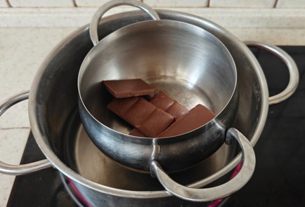 Фото шага рецепта Печенье домашнее с шоколадом для детей 190458 шаг 12  