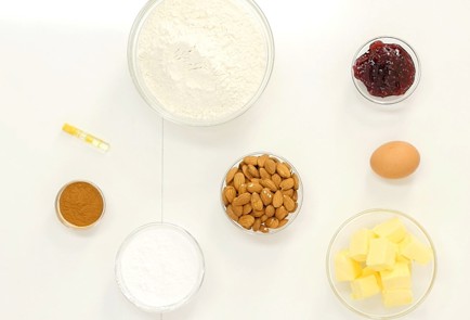 Фото шага рецепта Печенье Линцские глаза 92461 шаг 1