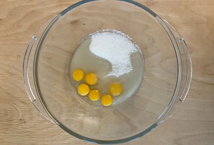 Фото шага рецепта Печенье с голубикой грецким орехом и черносливом 174342 шаг 2  