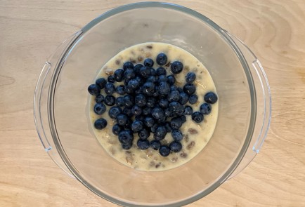 Фото шага рецепта Печенье с голубикой грецким орехом и черносливом 174342 шаг 7  