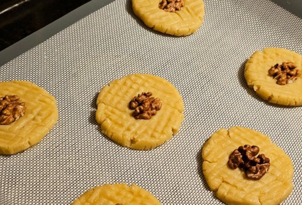 Фото шага рецепта Печенье с грецким орехом 188069 шаг 9