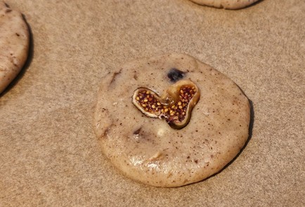 Фото шага рецепта Печенье домашнее с инжиром 190652 шаг 10  