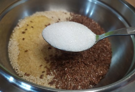 Фото шага рецепта Печенье с кунжутом и семенами льна 188691 шаг 5