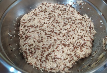 Фото шага рецепта Печенье с кунжутом и семенами льна 188691 шаг 6