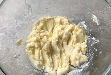 Фото шага рецепта Печенье с вареньем 174349 шаг 3  